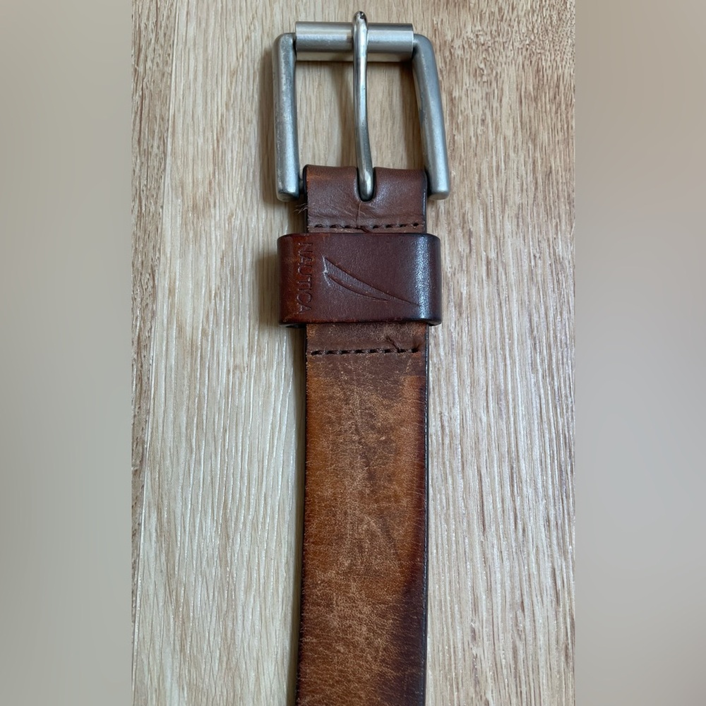 Nautica Men's Brown Leather Belt silver buckle size 40 preppy